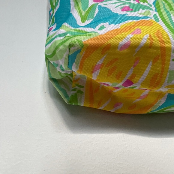 NWOT Lilly Pulitzer Lemon Canvas Tote - Picture 9 of 12